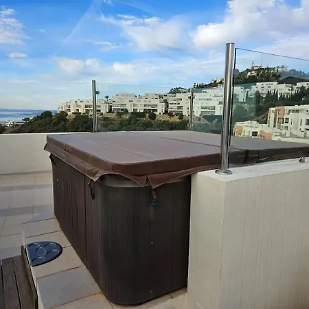 Pass The Keys Espectacular Penthouse Con Jacuzzi Privado *